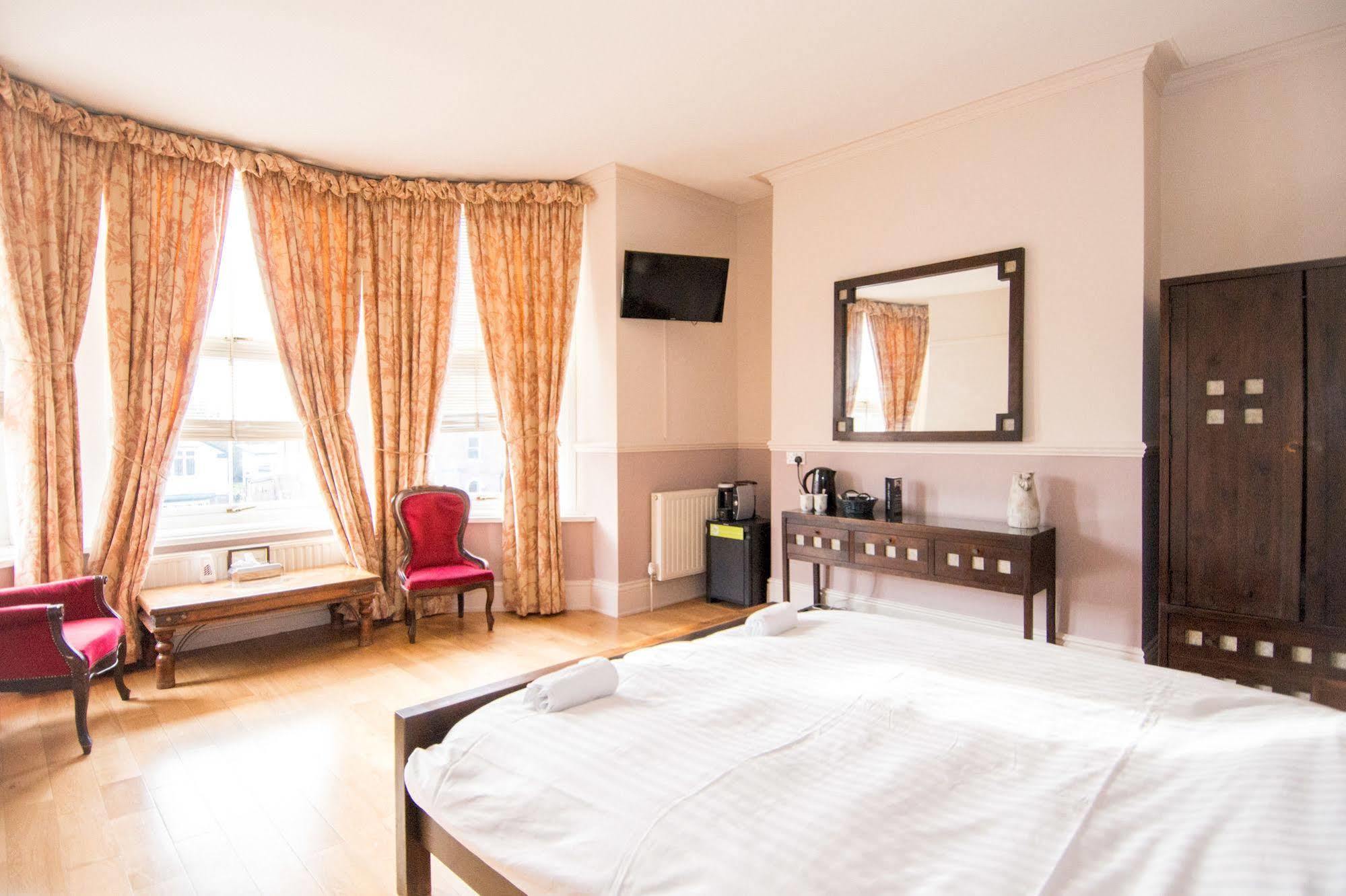 The York Hotel Wolverhampton Kültér fotó