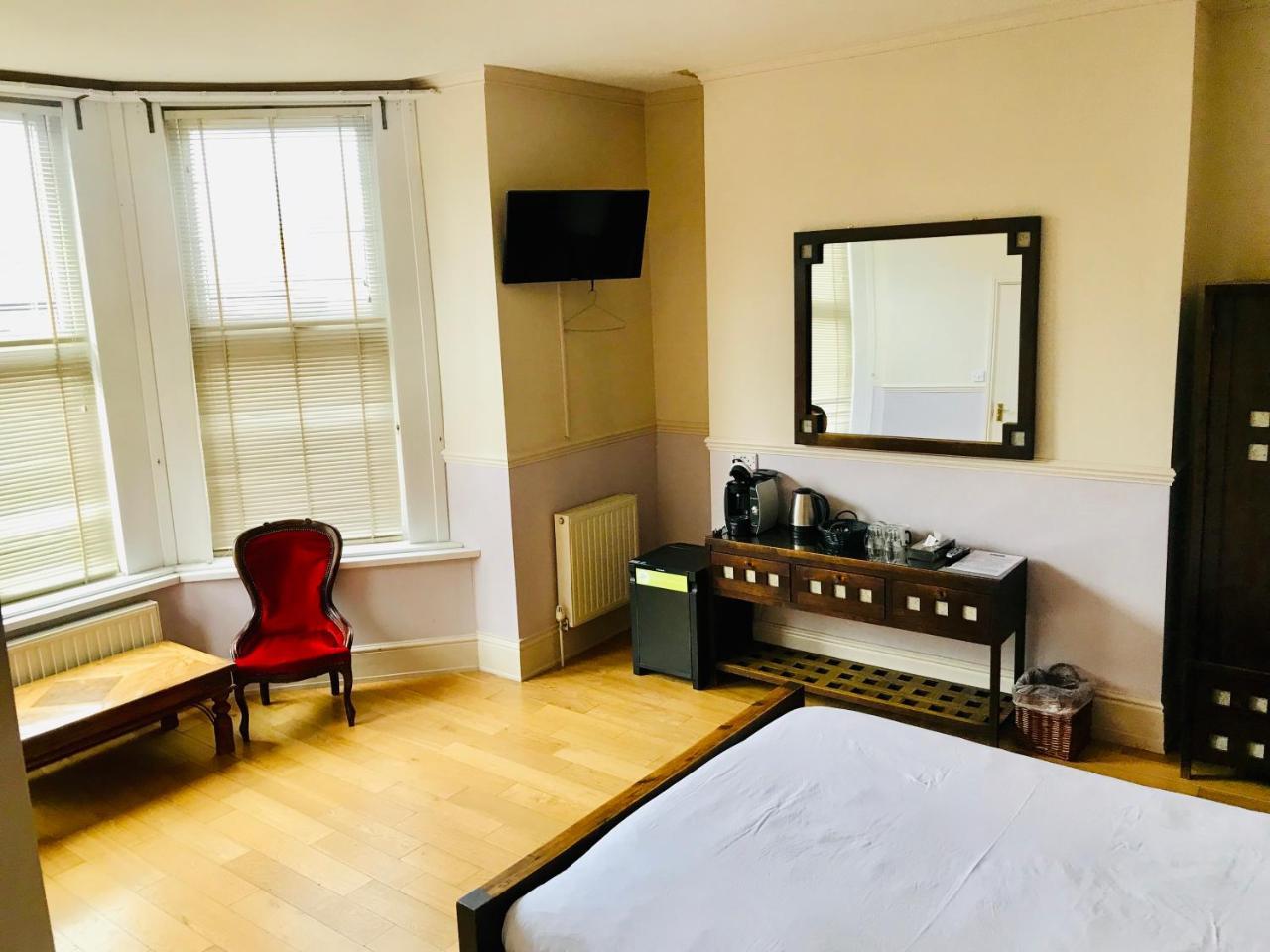 The York Hotel Wolverhampton Kültér fotó